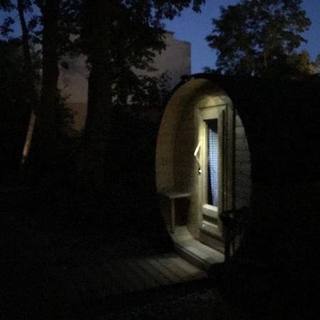 Hotel Schlaffass - Schlafen Im Holzfass Tattendorf Exterior foto